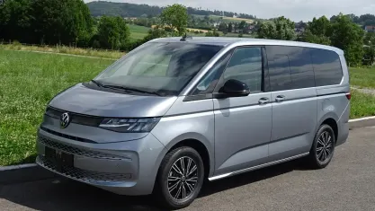 Gebraucht VW Multivan 150 PS (110 kW) 2026 Monosilber metallic Van / Kleinbus