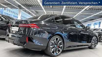 Second-hand BMW i5 M Sport 442 kW (601 CP) 2024 Negru Berlinǎ