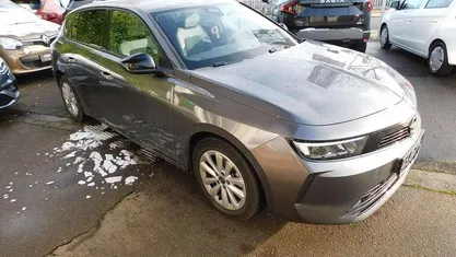 Gebraucht 2024 Opel Astra Edition Limousine | 18.490 € (Superpreis)