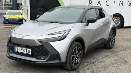 Gebraucht Toyota C-HR Team 223 PS (164 kW) 2025 Silber/schwarz SUV