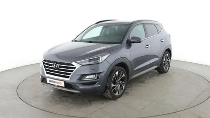 Grau Gebraucht 2019 Hyundai Tucson Premium SUV | 18.390 € (Fairer Preis)
