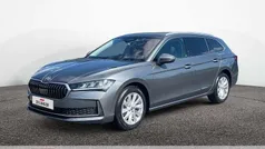 Grau Gebraucht 2024 Skoda Superb Selection Kombi | 35.944 € (Guter Preis)