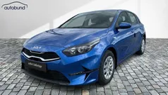 Blau / blueflame Neu 2025 Kia Ceed Best Limousine | 23.470 € (Fairer Preis)