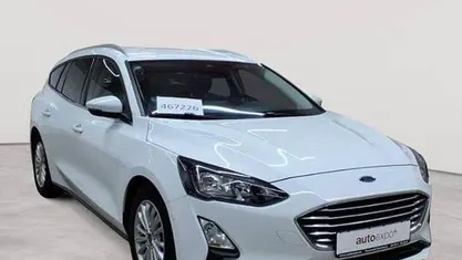 Gebraucht Ford Focus Titanium 120 PS (88 kW) 2019 Frostweiß Kombi