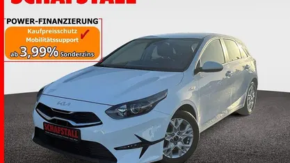 Weiss (casa white) Gebraucht 2022 Kia Ceed Edition 7 Kleinwagen | 13.979 € (Guter Preis)