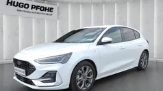 Frozen white uni Gebraucht 2024 Ford Focus ST-Line X Limousine | 25.690 € (Guter Preis)