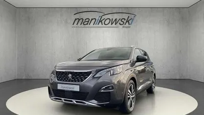 Grau Gebraucht 2018 Peugeot 5008 Allure GT-Line SUV | 21.901 € (Fairer Preis)
