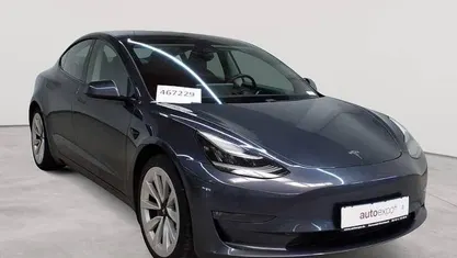 Gebraucht Tesla Model 3 350 kW (476 PS) 2020 Midnight siiver.metal Limousine