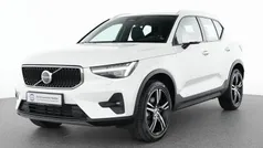 Weiß Gebraucht 2024 Volvo XC40 Core SUV | 35.990 € (Fairer Preis)