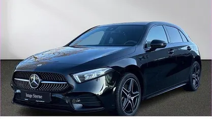 Unilack nachtschwarz Gebraucht 2022 Mercedes A250 AMG Limousine | 28.880 € (Fairer Preis)