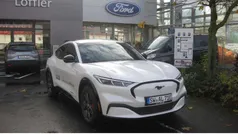 Weiß Gebraucht 2022 Ford Mustang Mach-E SUV | 31.880 € (Superpreis)
