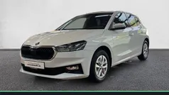 Moonweiß perleffekt Gebraucht 2024 Skoda Fabia Selection Kleinwagen | 21.490 € (Fairer Preis)