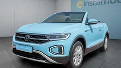 Blau Gebraucht 2024 VW T-Roc Cabriolet Cabrio | 27.749 € (Guter Preis)