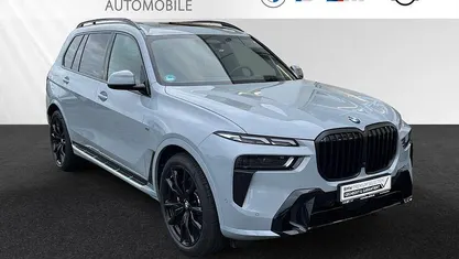 Gebraucht BMW X7 M Sport 352 PS (258 kW) 2025 Brooklyn grau metallic SUV