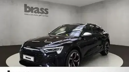 Mythosschwarz metallic Gebraucht 2024 Audi SQ8 e-tron Ambiente SUV | 72.900 € (Guter Preis)