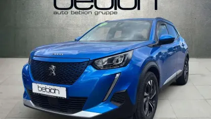 Gebraucht Peugeot e-2008 Allure 100 kW (136 PS) 2022 Blau SUV
