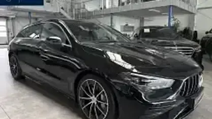 Gebraucht Mercedes CLA35 AMG Shooting Brake AMG 306 PS (225 kW) 2024 Kosmosschwarz metallic (metallic) Kombi