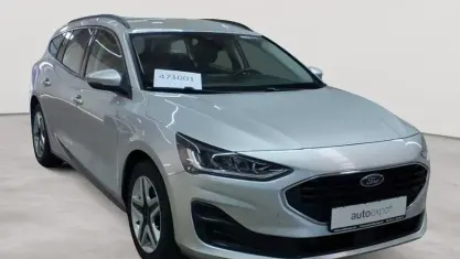 Gebraucht Ford Focus Cool & Connect 120 PS (88 kW) 2023 Moondust silber metallic Kombi