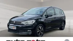 Schwarz Gebraucht 2021 VW Touran Highline Van / Kleinbus | 25.940 € (Guter Preis)