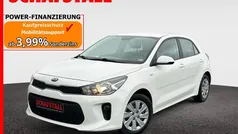 Weiß Gebraucht 2017 Kia Rio Limousine | 8.949 € (Fairer Preis)