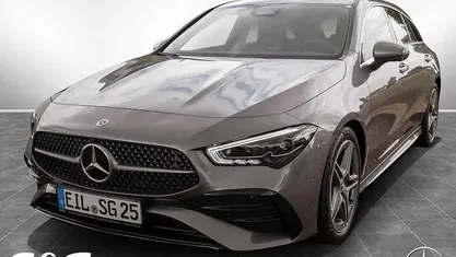 Gebraucht Mercedes CLA200 Shooting Brake AMG 163 PS (119 kW) 2025 Metalliclack mountaingrau Kombi