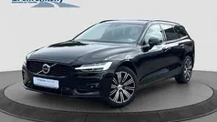 Onyx black (schwarz) Gebraucht 2024 Volvo V60 Plus Kombi | 35.460 € (Fairer Preis)