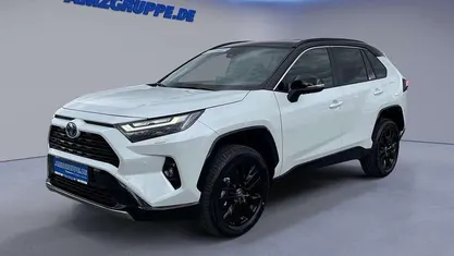 Gebraucht Toyota RAV4 Hybrid 218 PS (160 kW) 2025 SUV