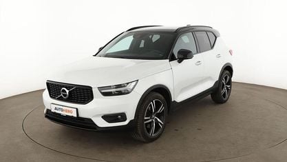 Käytetty Volvo XC40 R-Design 190 HP (139 kW) 2019 Valkoinen Katumaasturi