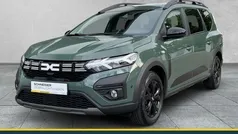 Grün Gebraucht 2023 Dacia Jogger Extreme Kombi | 19.890 € (Fairer Preis)