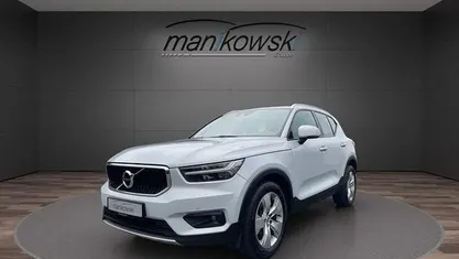 Gebraucht Volvo XC40 Momentum 129 PS (94 kW) 2020 Weiss SUV