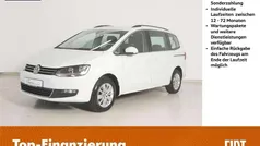 Pure white Gebraucht 2022 VW Sharan Comfortline Van / Kleinbus | 22.980 € (Superpreis)
