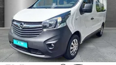 Casablanca weiß (uni) Gebraucht 2019 Opel Vivaro Van | 15.900 € (Guter Preis)