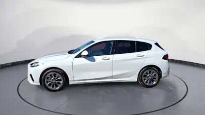 Gebraucht BMW 120 170 PS (125 kW) 2025 Weiß Kleinwagen
