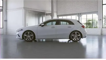 Gebraucht Mercedes A200 Progressive 163 PS (119 kW) 2021 Unilack polarweiß Limousine