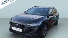 Schwarz metallic Gebraucht 2024 Ford Focus ST-Line Kombi | 25.850 € (Fairer Preis)