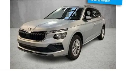 Brillantsilber metallic Gebraucht 2024 Skoda Kamiq Selection SUV | 21.890 € (Guter Preis)