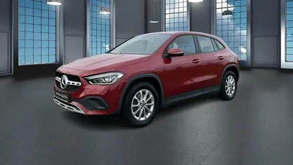 Rot Gebraucht 2020 Mercedes GLA200 AMG SUV | 29.550 € (Superpreis)