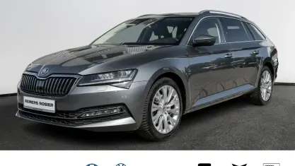 Używany Skoda Superb Style 190 KM (139 kW) 2023 Szary Kombi