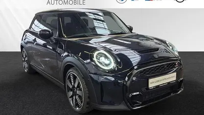 Gebraucht Mini Cooper S 178 PS (130 kW) 2022 Mini yours enigmatic black metallic Kleinwagen