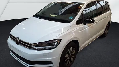 Weiß Gebraucht 2025 VW Touran Comfortline Van / Kleinbus | 34.930 € (Fairer Preis)