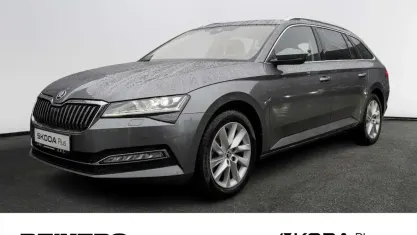 Gebraucht Skoda Superb Style 200 PS (147 kW) 2024 Grau Kombi