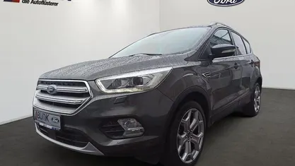 Gebraucht Ford Kuga Titanium 150 PS (110 kW) 2018 Magneticgrau met SUV