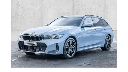 Grau Gebraucht 2022 BMW 320 M Sport Kombi | 33.995 € (Fairer Preis)