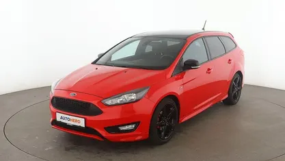 Rot Gebraucht 2018 Ford Focus Kombi | 11.130 € (Superpreis)