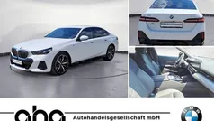 Weiß Gebraucht 2024 BMW 520 M Sport Limousine | 54.930 € (Superpreis)