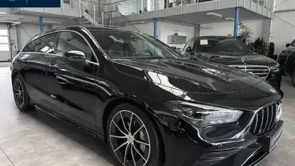 Gebraucht Mercedes CLA35 AMG Shooting Brake AMG 306 PS (225 kW) 2024 Kosmosschwarz metallic (metallic) Kombi