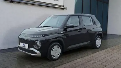 Abyss black Gebraucht 2025 Hyundai Inster Select Kleinwagen | 23.190 € (Fairer Preis)