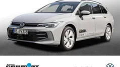 Gebraucht 2024 VW Golf VIII Life Kombi | 26.280 € (Fairer Preis)