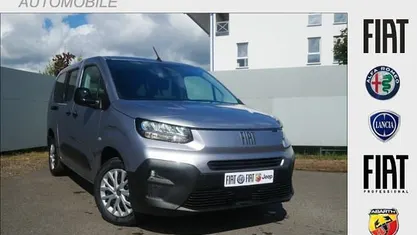 Neu Fiat Doblò Comfort 131 PS (96 kW) 2025 Maestro grau metallic Van / Kleinbus