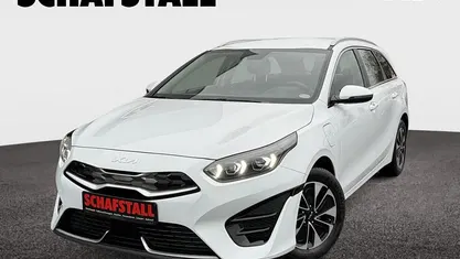 Gebraucht Kia Ceed Sportswagon Vision 141 PS (103 kW) 2022 Weiss (casa white) Kombi